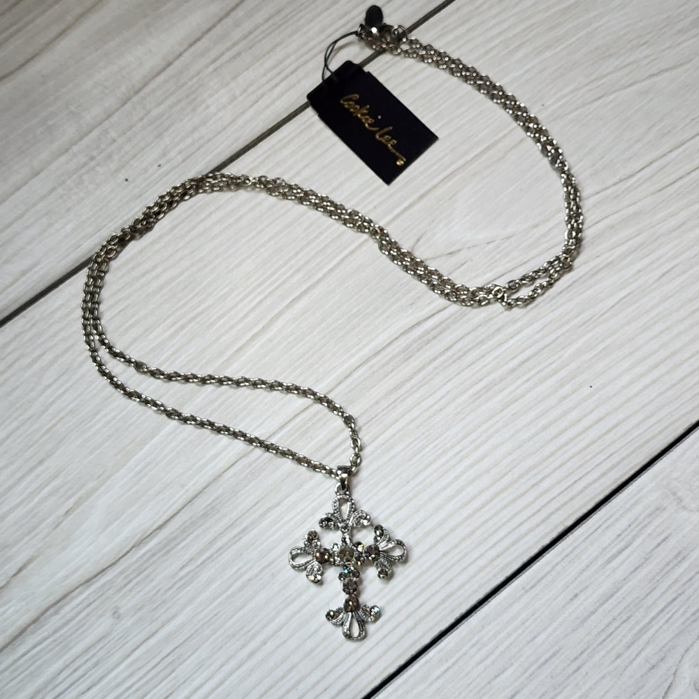 Cookie Lee Silver Cross Pendant Necklace #23412 NWT - Picture 3 of 10